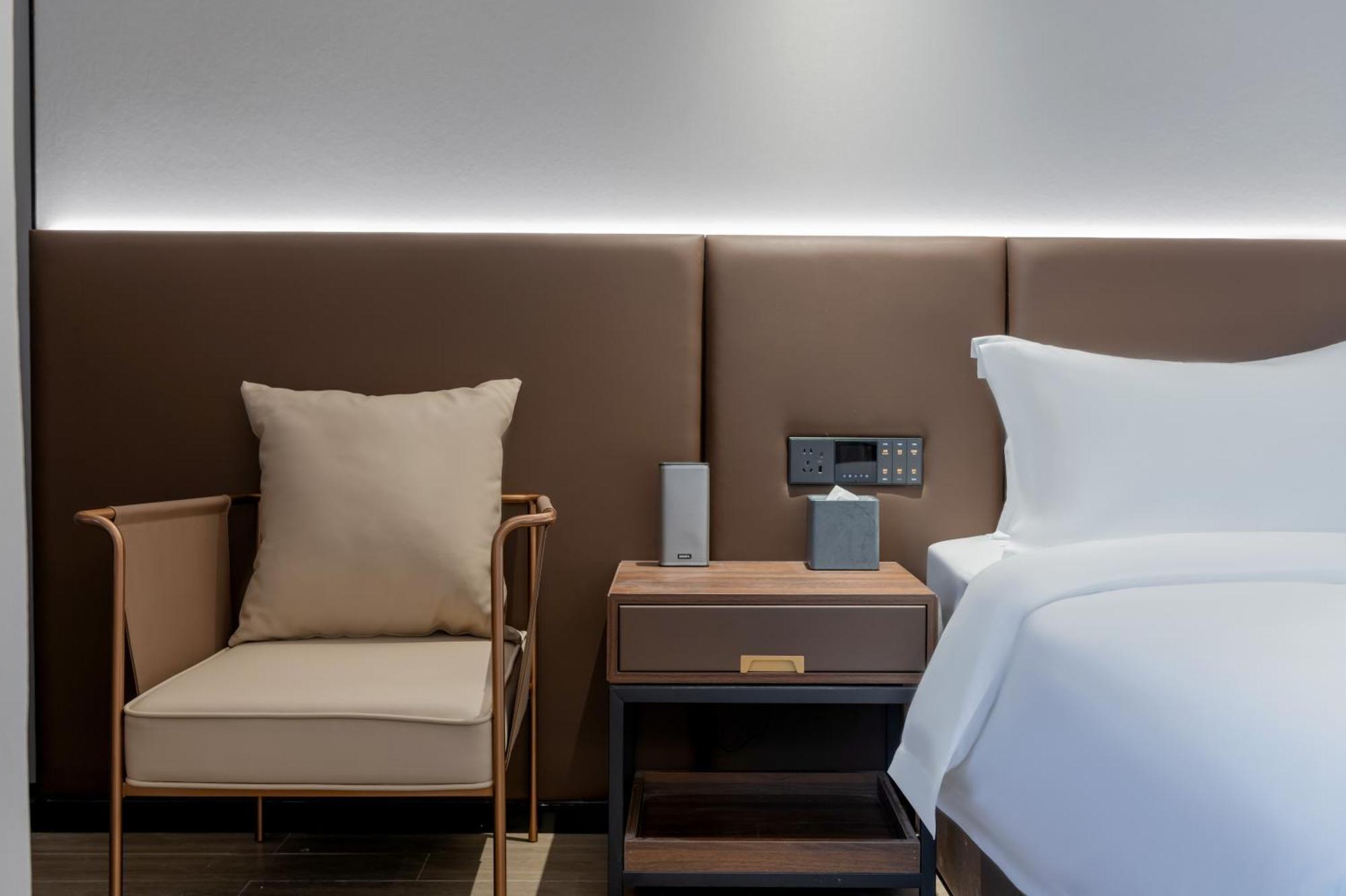 Luyue Hotel Movie Hotel Huaqiangbei Convention And Exhibition Center Branch Shenzhen Zewnętrze zdjęcie