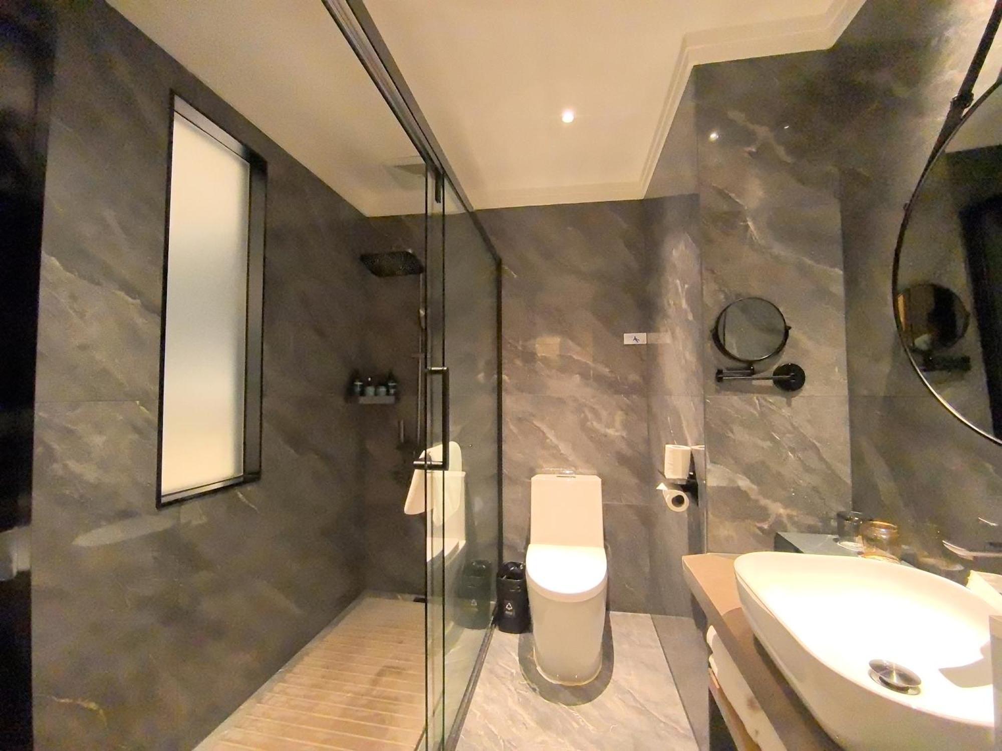 Luyue Hotel Movie Hotel Huaqiangbei Convention And Exhibition Center Branch Shenzhen Zewnętrze zdjęcie